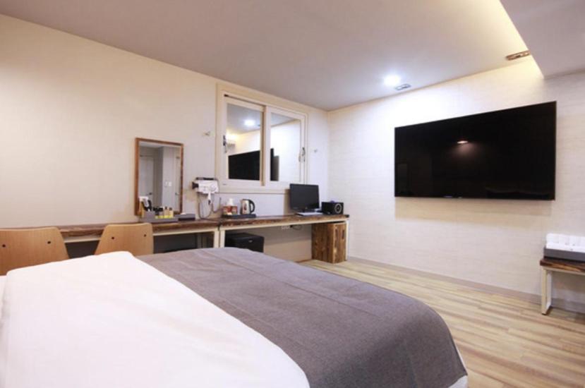Jade Hotel Ilsan Ni Kamer foto