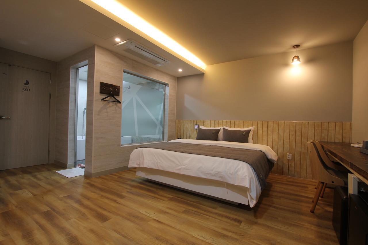 Jade Hotel Ilsan Ni Buitenkant foto