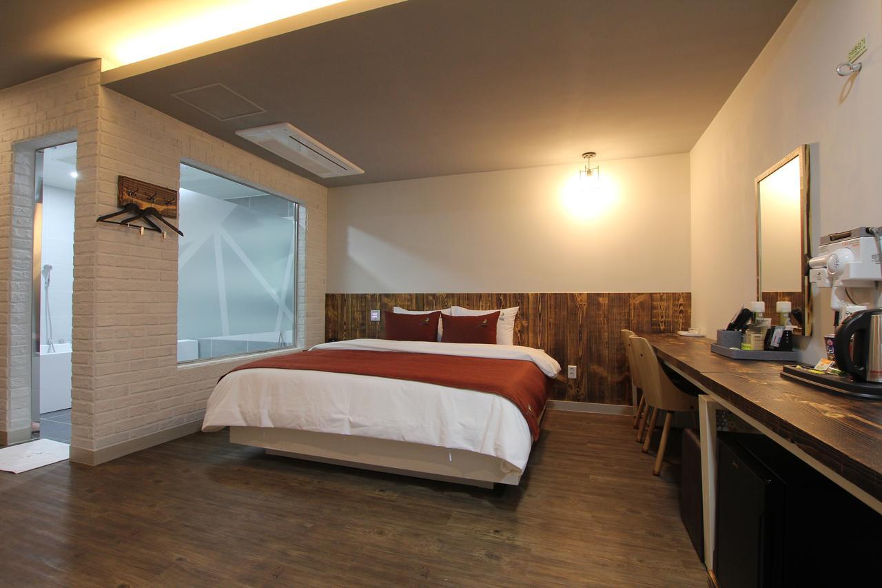 Jade Hotel Ilsan Ni Buitenkant foto