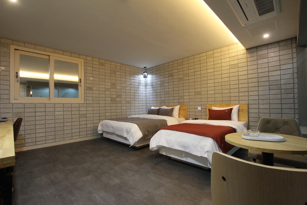 Jade Hotel Ilsan Ni Buitenkant foto